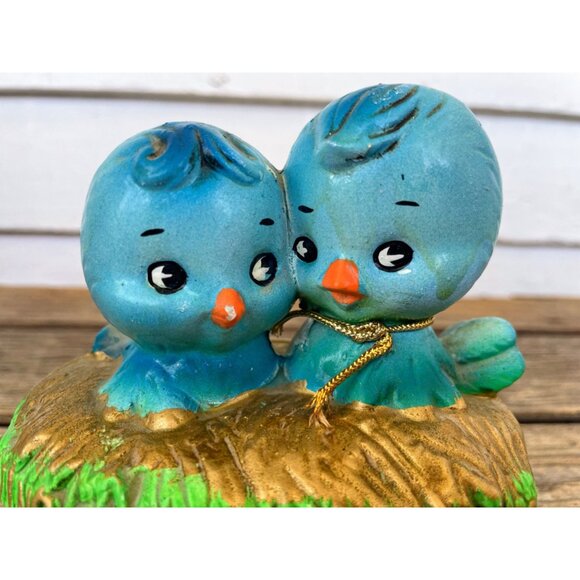 Vintage 1970s Enesco Bluebirds On Nest Savings Bank - Picture 2 of 9